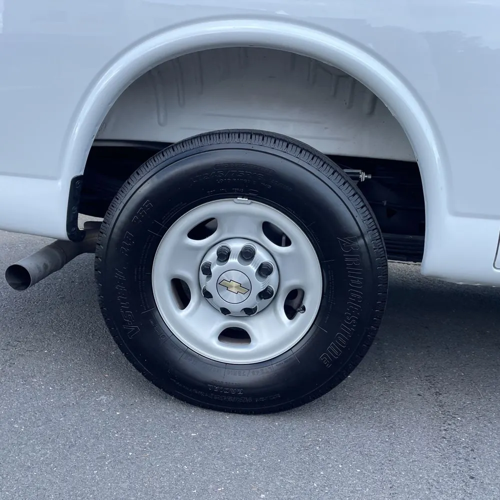 2025 Chevrolet Express LS 3500