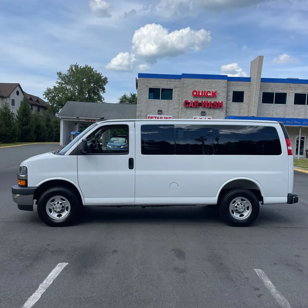 2025 Chevrolet Express LS 3500