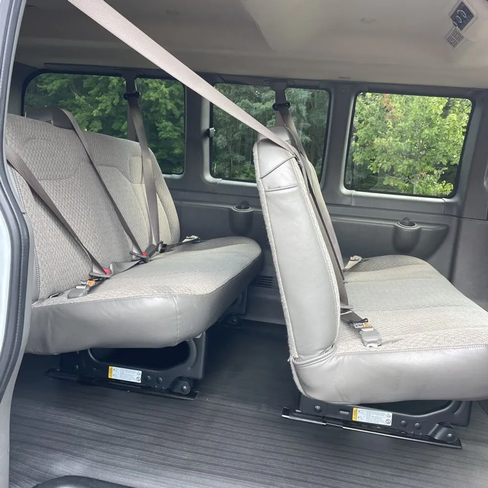 2025 Chevrolet Express LS 3500
