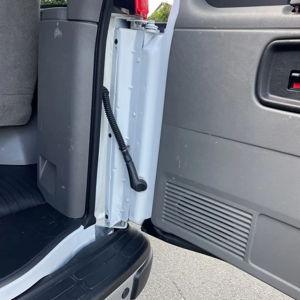 2025 Chevrolet Express LS 3500