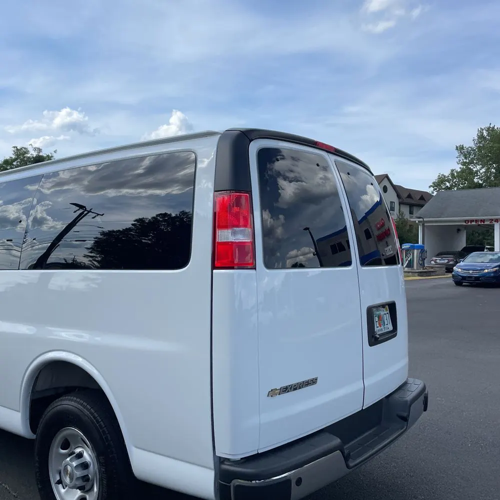 2025 Chevrolet Express LS 3500