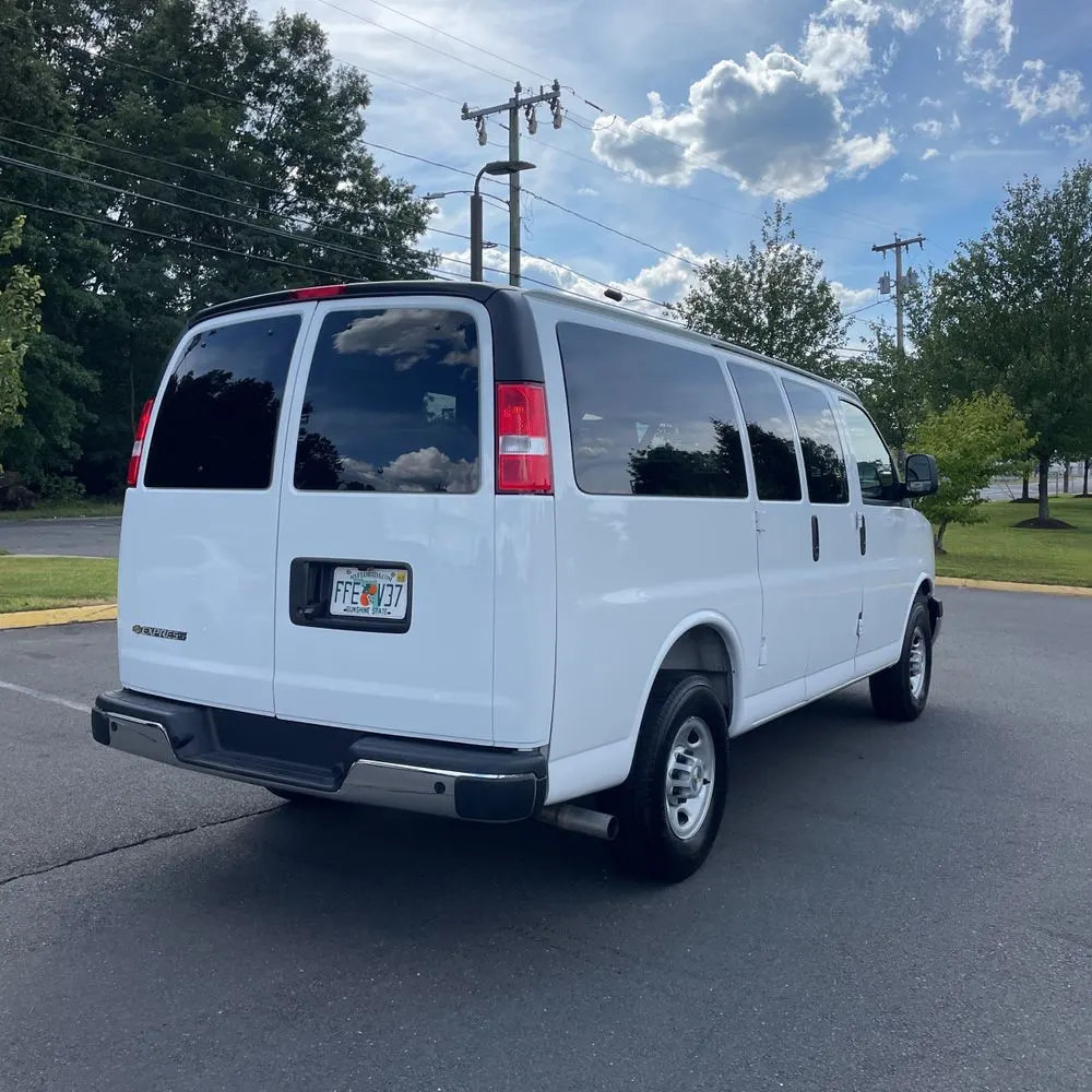 2025 Chevrolet Express LS 3500
