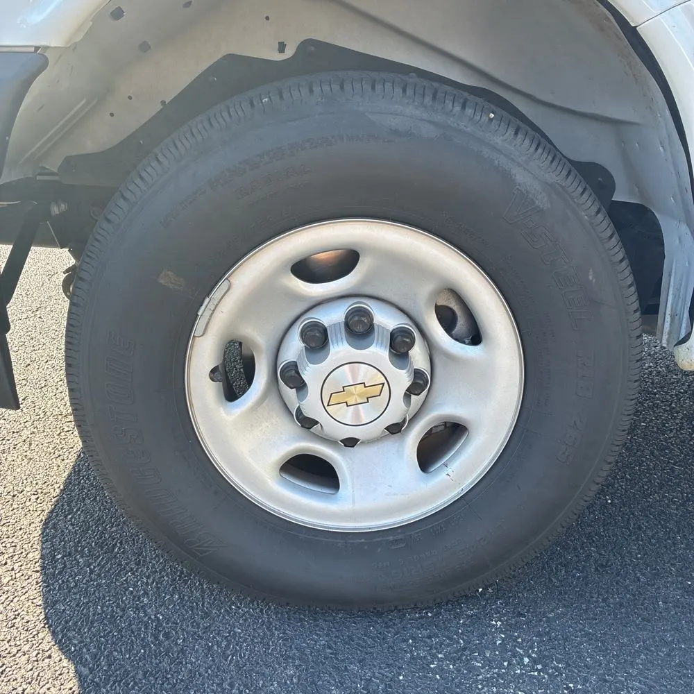 2024 Chevrolet Express LS 3500