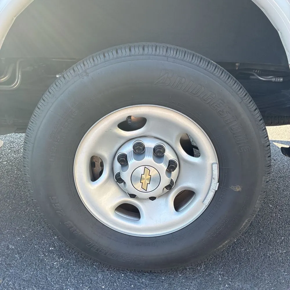 2024 Chevrolet Express LS 3500