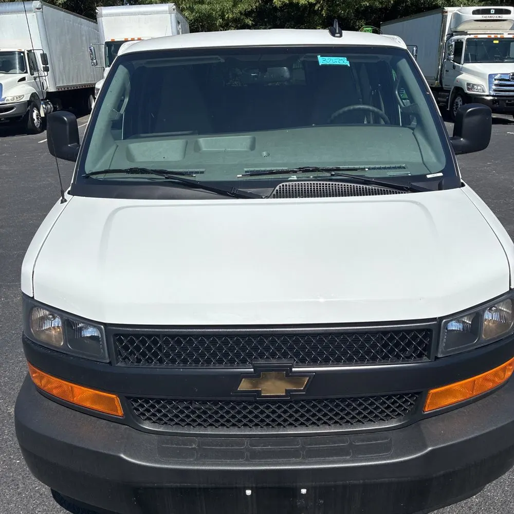 2025 Chevrolet Express LS 3500