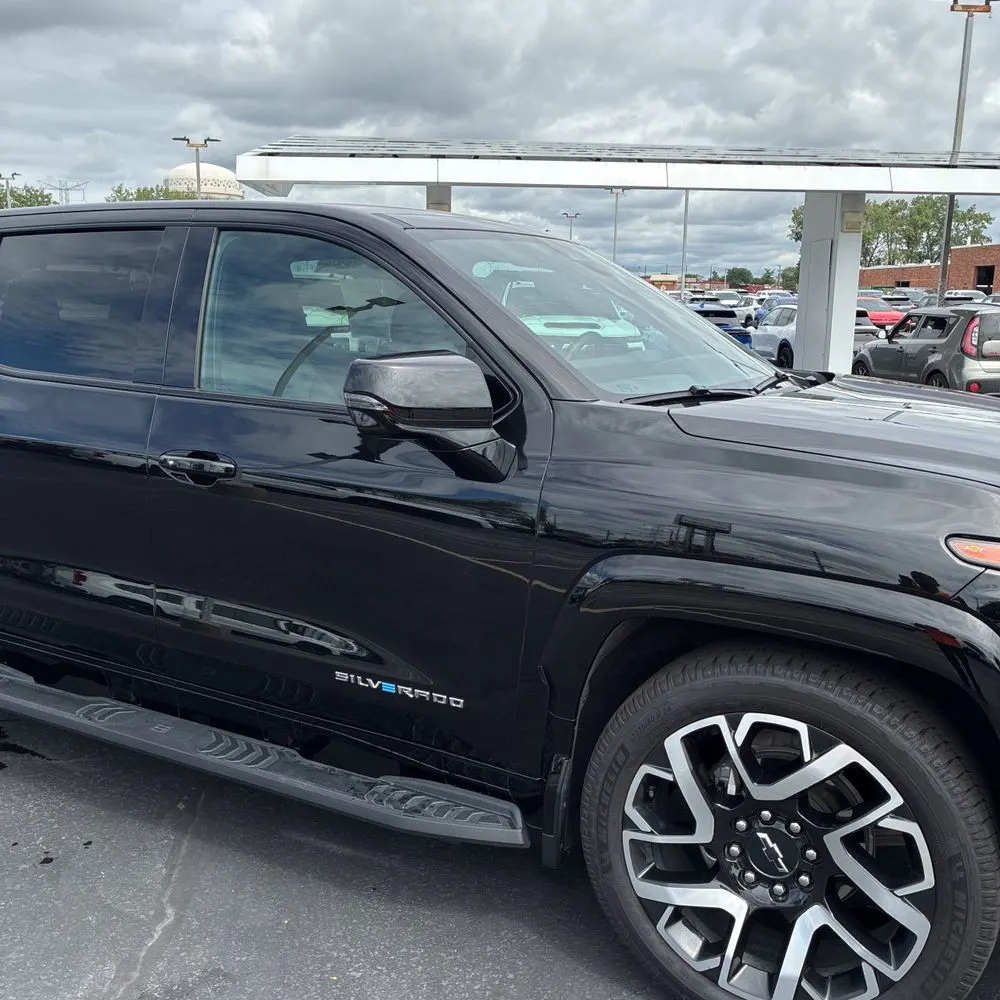 2024 Chevrolet Silverado EV RST