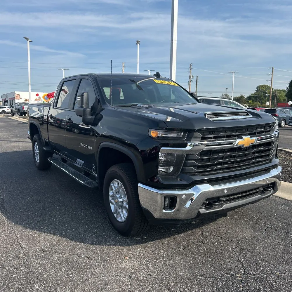 2025 Chevrolet Silverado 3500 LT Crew Cab 4WD LWB SRW