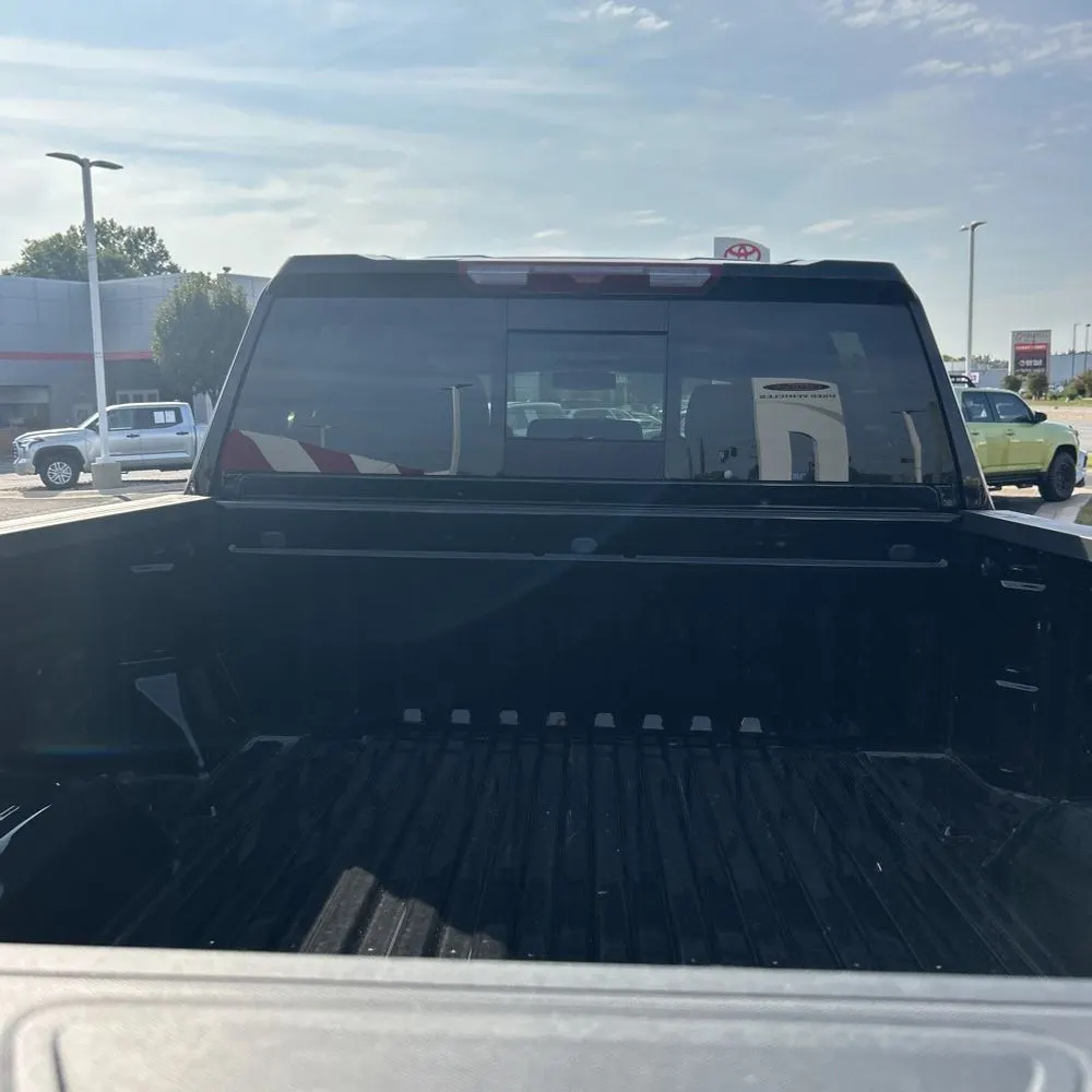 2025 Chevrolet Silverado 3500 LT Crew Cab 4WD LWB SRW