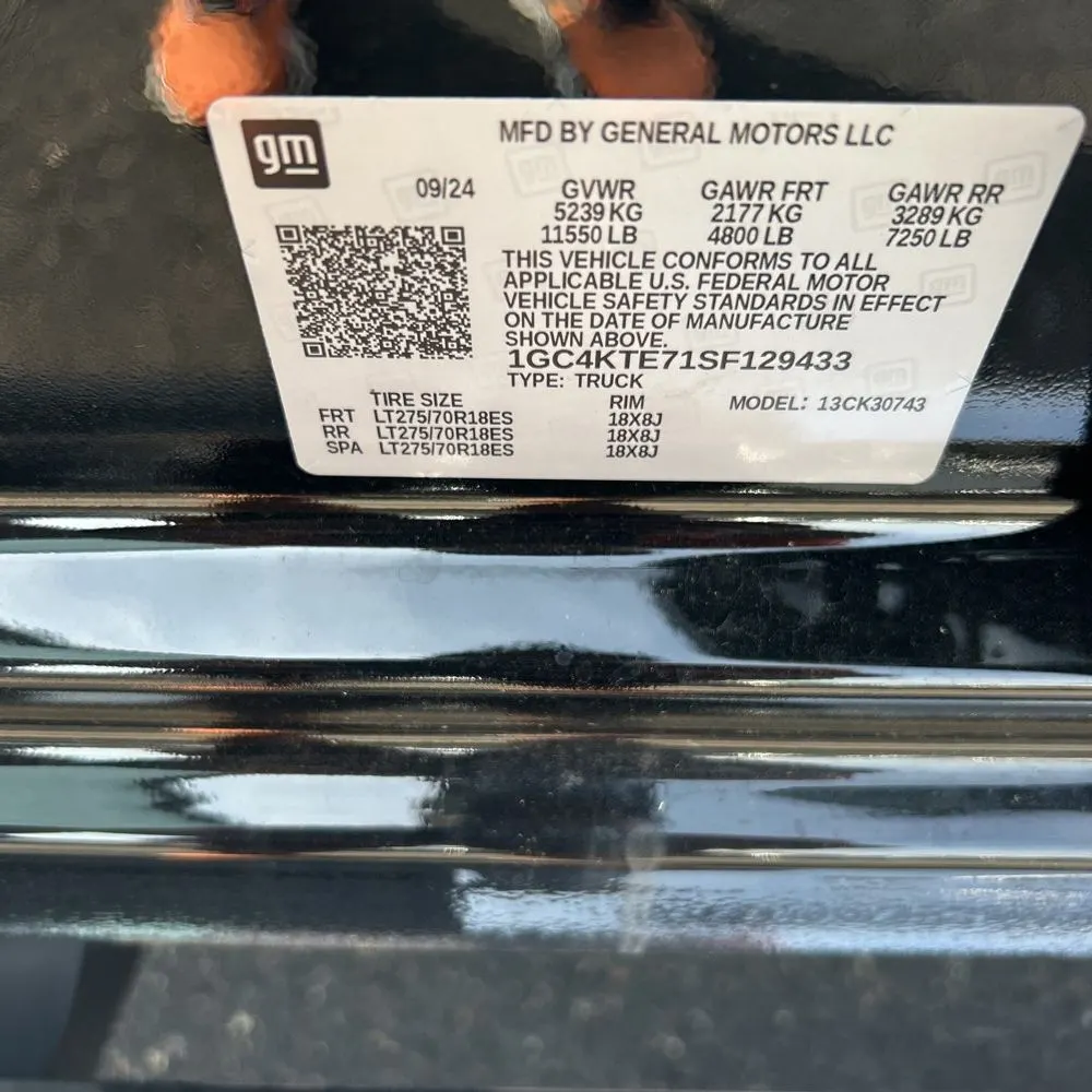 2025 Chevrolet Silverado 3500 LT Crew Cab 4WD LWB SRW