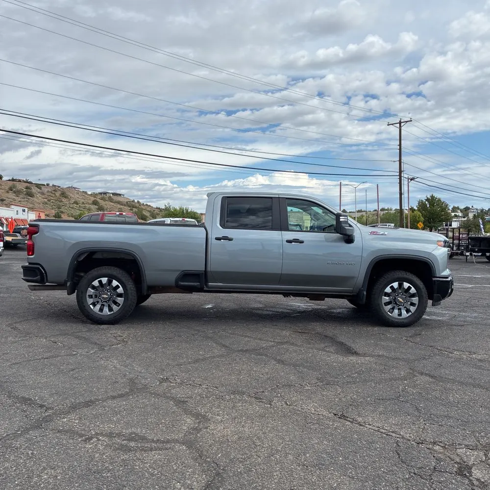 2024 Chevrolet Silverado 2500 Custom