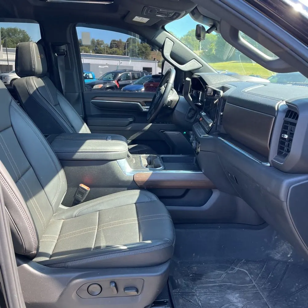 2024 Chevrolet Silverado 3500HD High Country