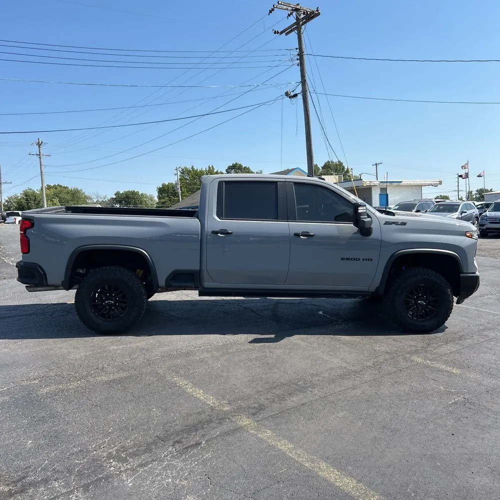 2024 Chevrolet Silverado 2500HD ZR2