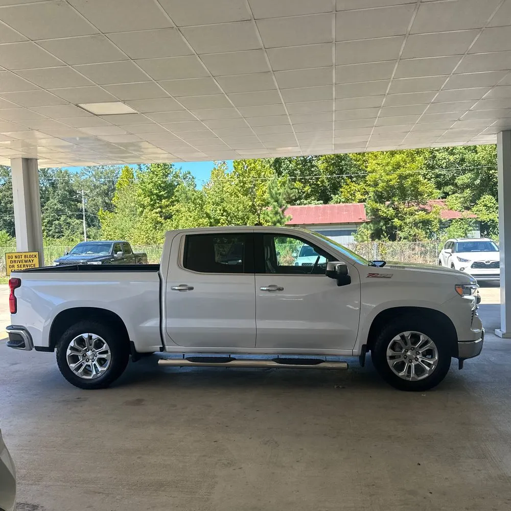 2024 Chevrolet Silverado 1500 LTZ