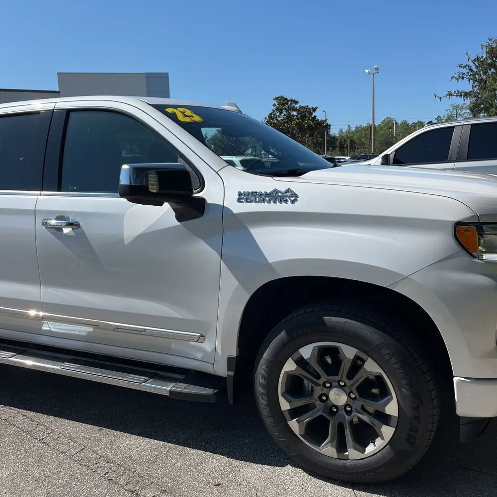 2023 Chevrolet Silverado 1500 High Country