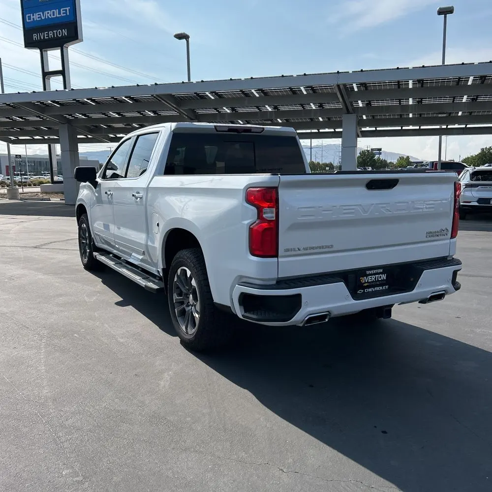 2022 Chevrolet Silverado 1500 High Country