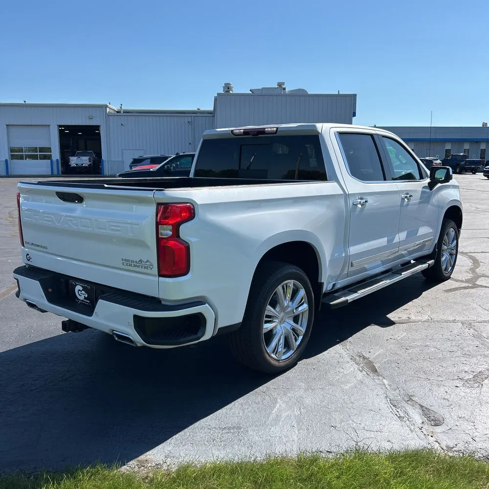 2022 Chevrolet Silverado 1500 High Country