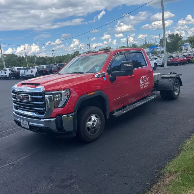 2025 GMC Sierra 3500HD CC SLE