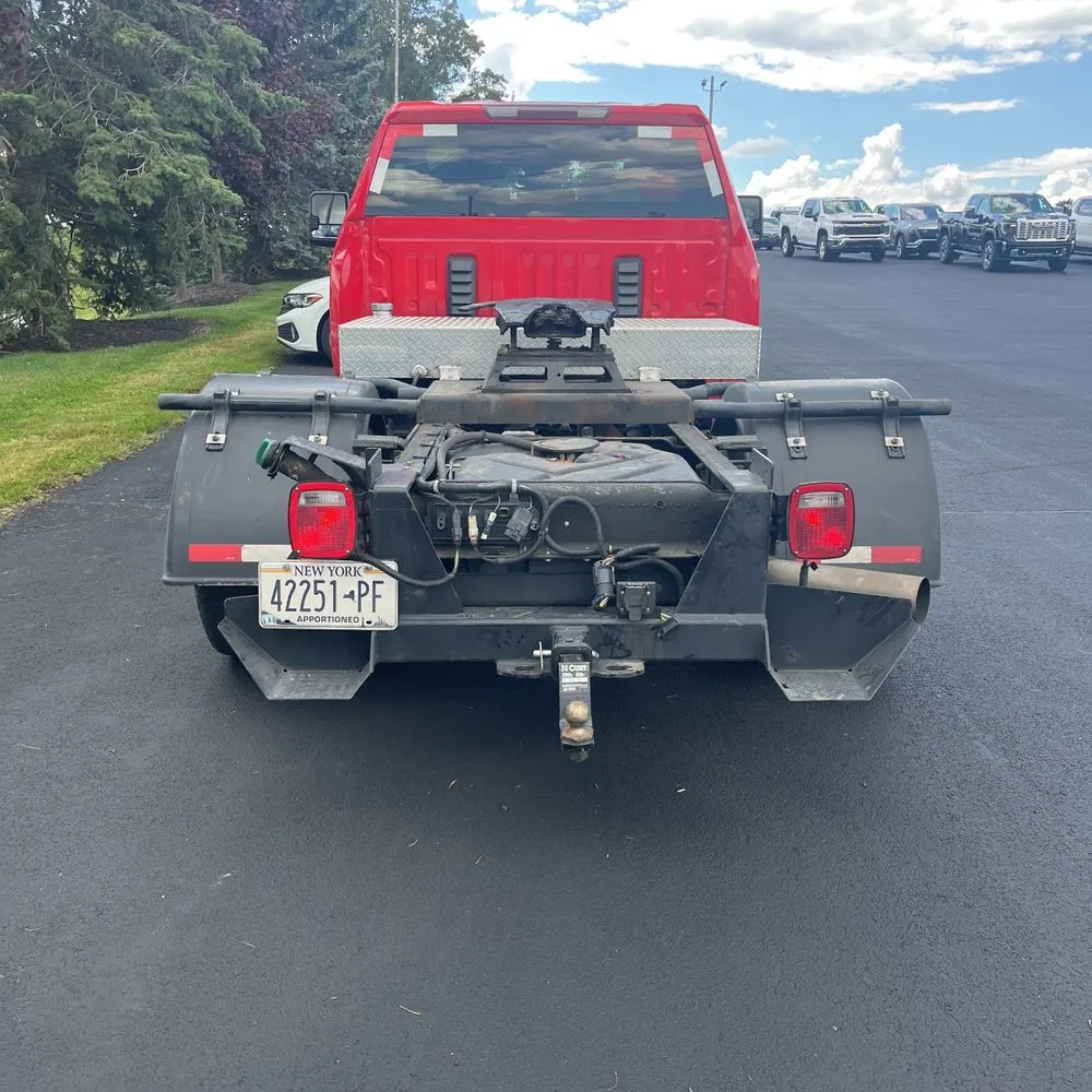 2025 GMC Sierra 3500HD CC SLE