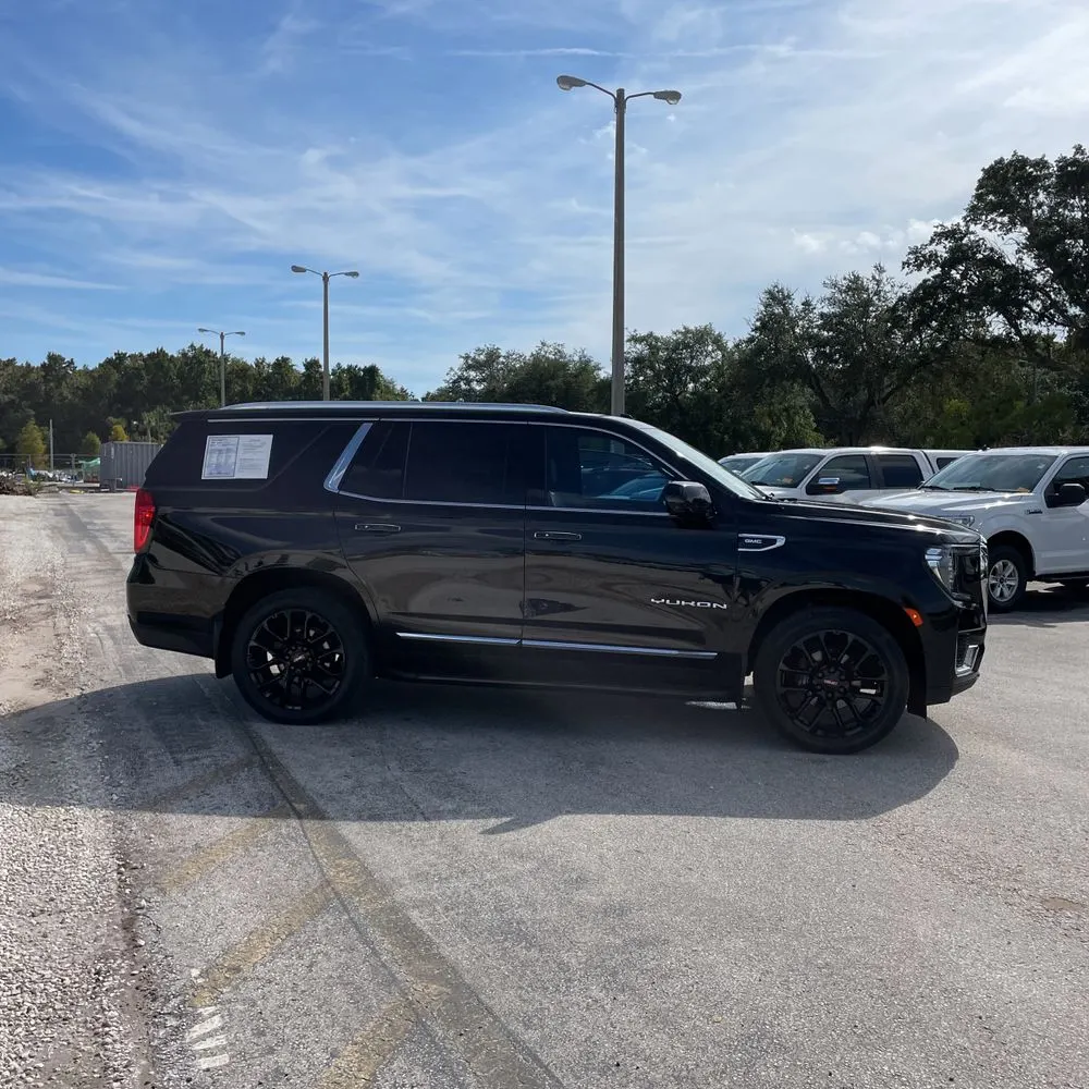 2022 GMC Yukon SLT
