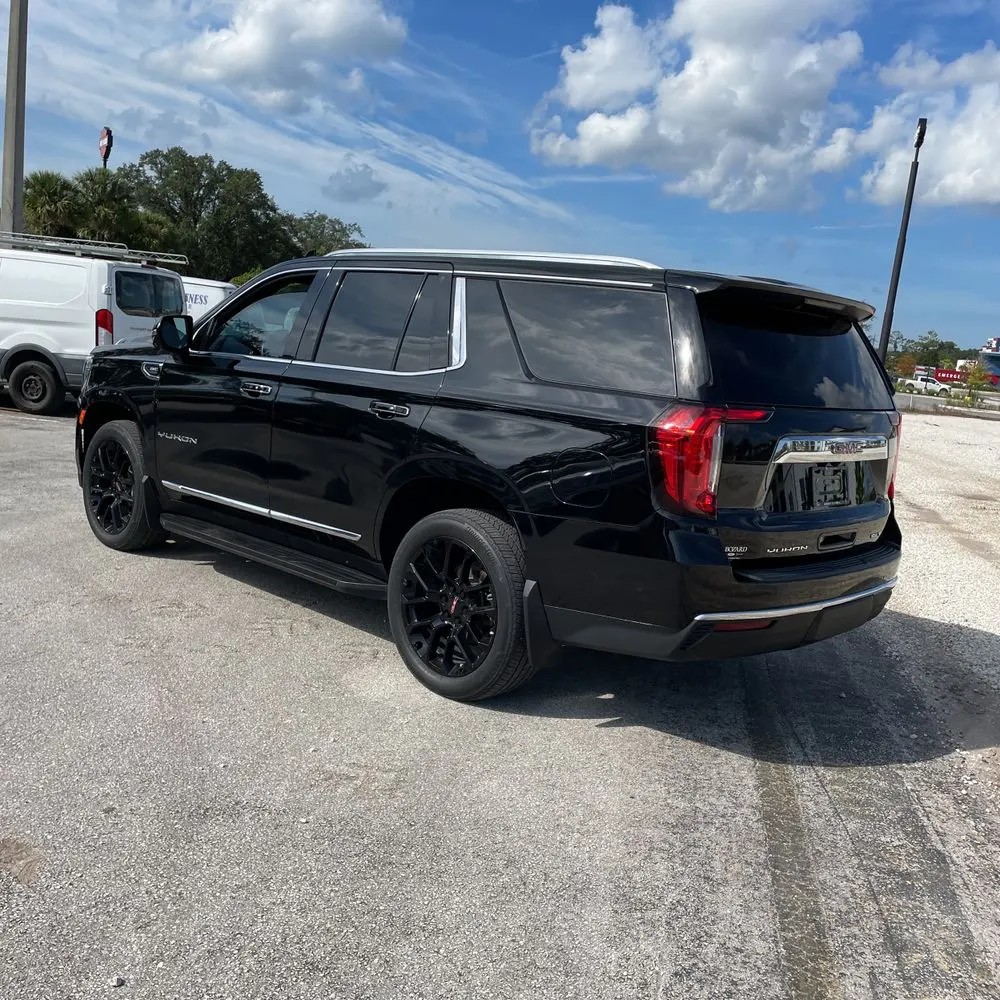 2022 GMC Yukon SLT