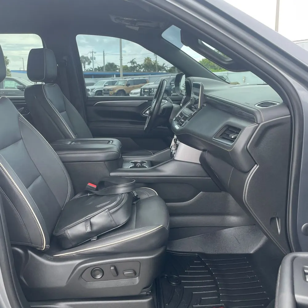 2022 GMC Yukon XL SLT