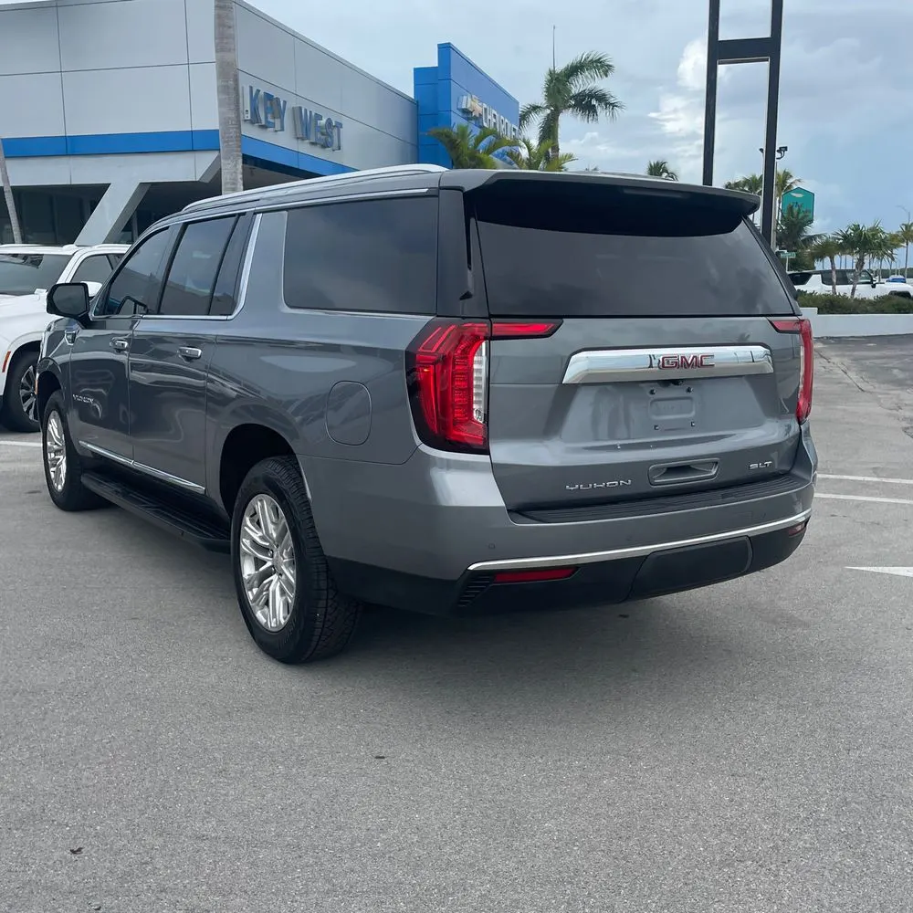 2022 GMC Yukon XL SLT