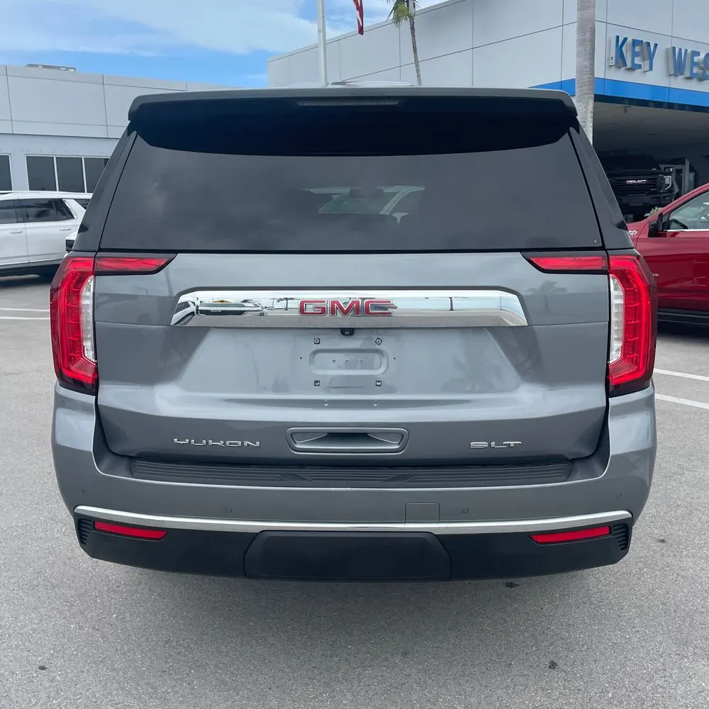 2022 GMC Yukon XL SLT