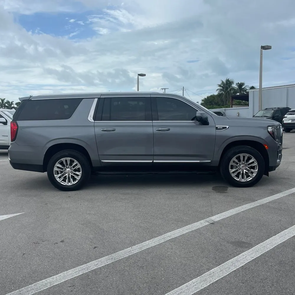 2022 GMC Yukon XL SLT