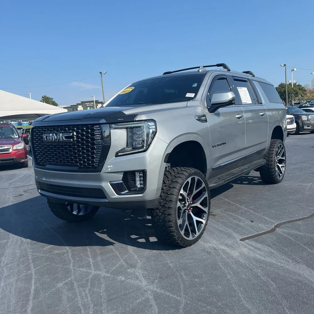 2023 GMC Yukon XL SLT
