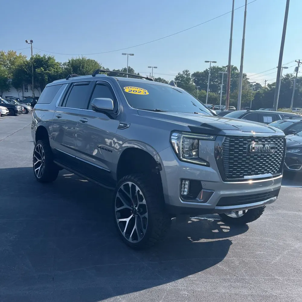 2023 GMC Yukon XL SLT