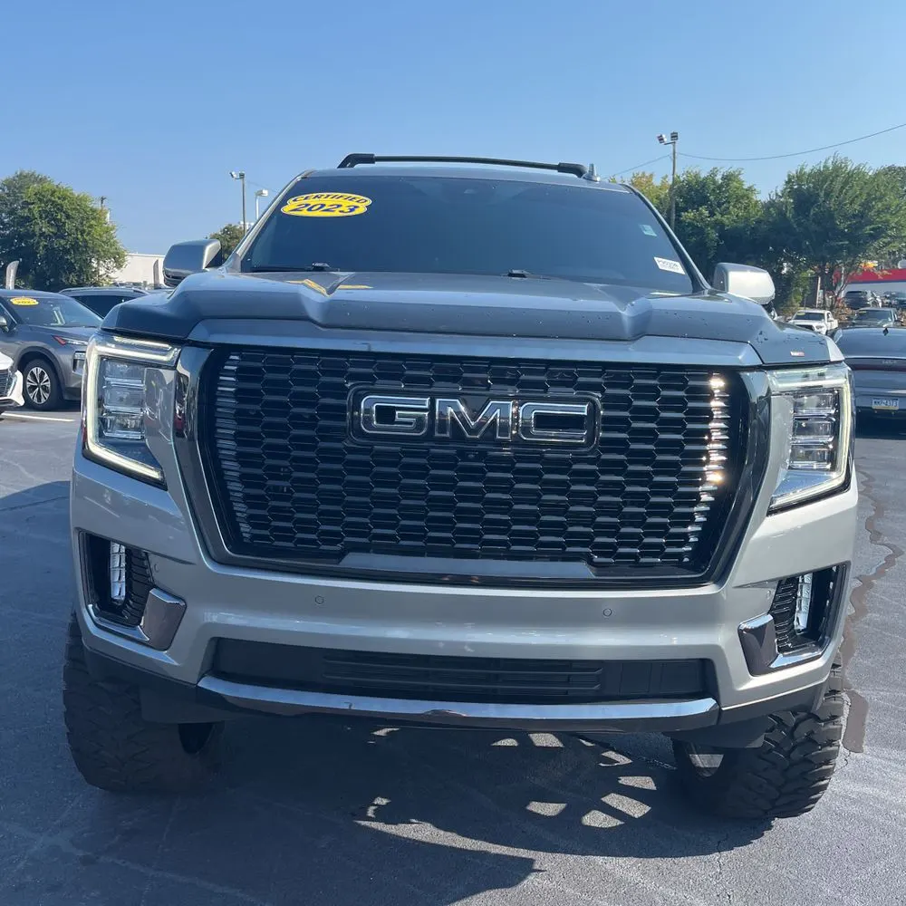 2023 GMC Yukon XL SLT