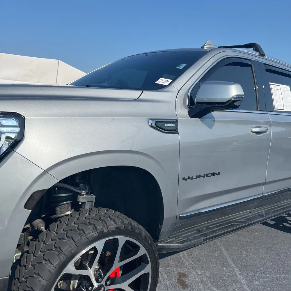 2023 GMC Yukon XL SLT