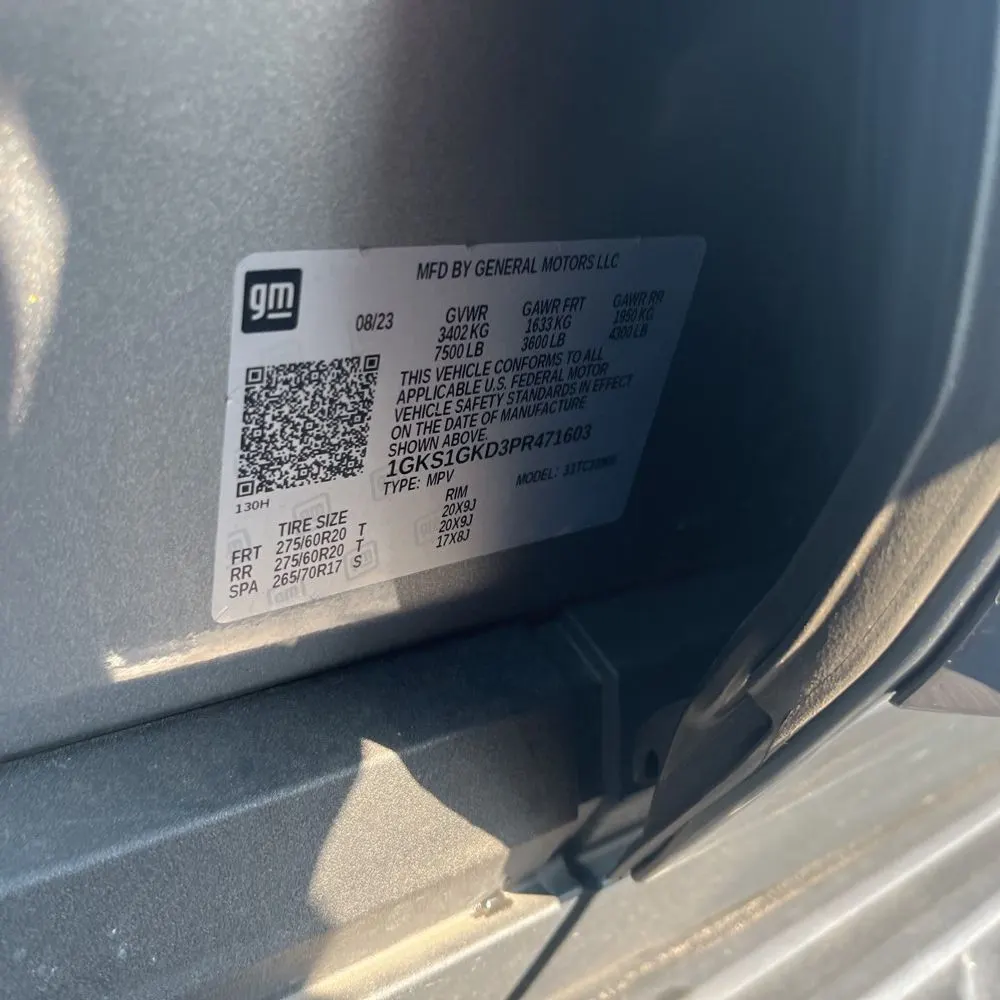 2023 GMC Yukon XL SLT