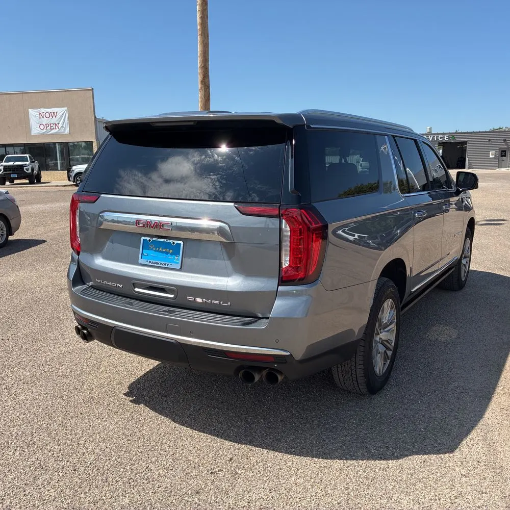 2022 GMC Yukon XL Denali