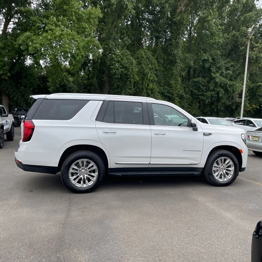2021 GMC Yukon SLT