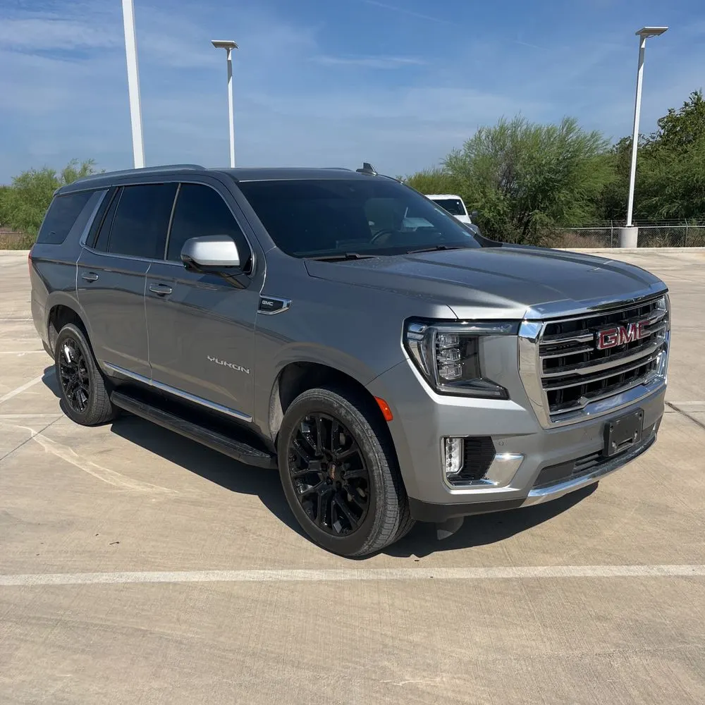2023 GMC Yukon SLT