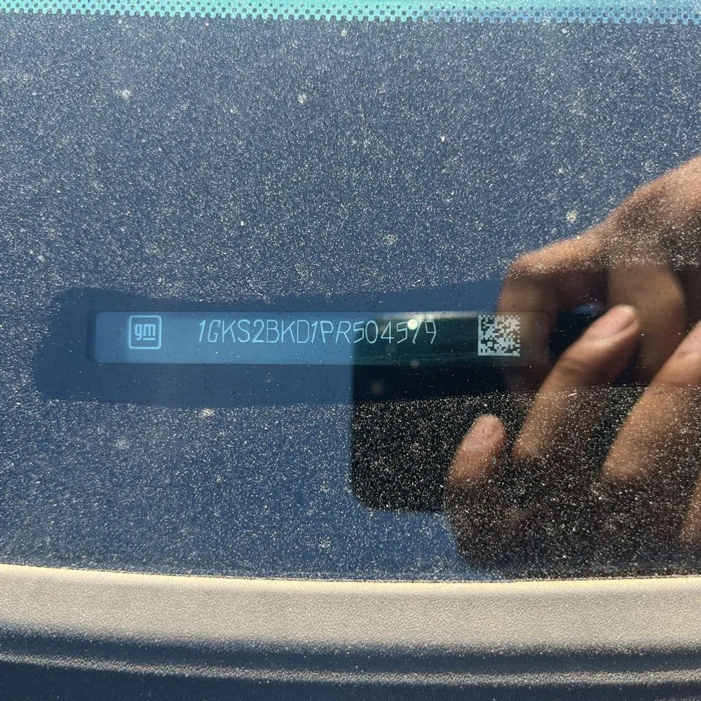 2023 GMC Yukon SLT