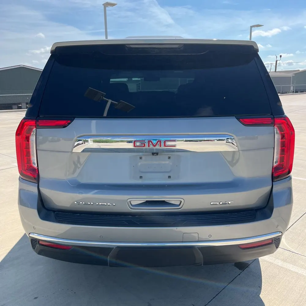 2023 GMC Yukon SLT