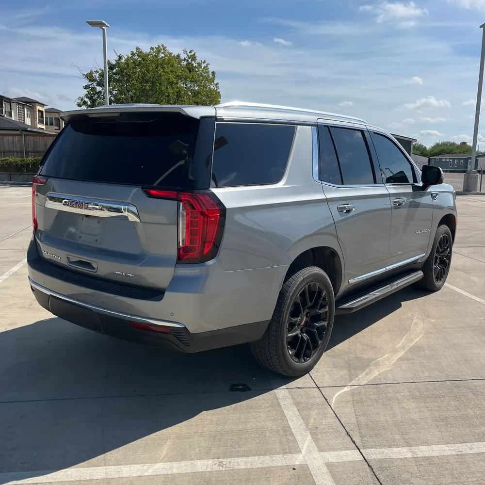 2023 GMC Yukon SLT