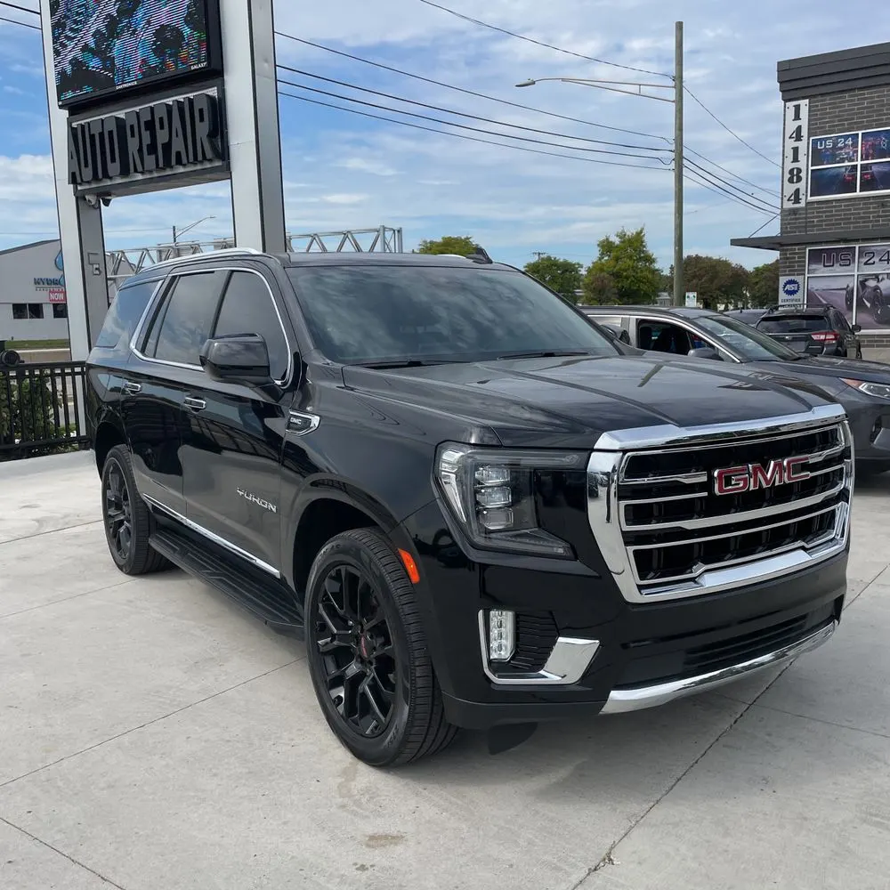 2023 GMC Yukon SLT