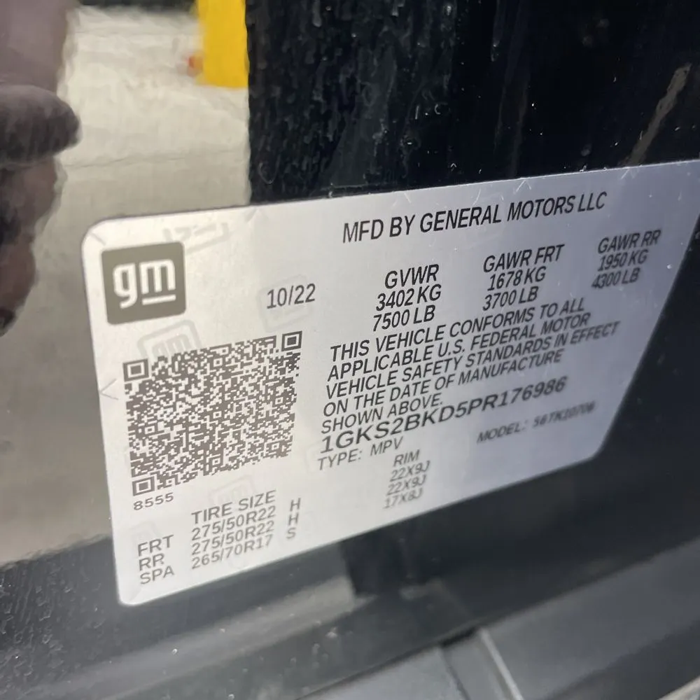 2023 GMC Yukon SLT