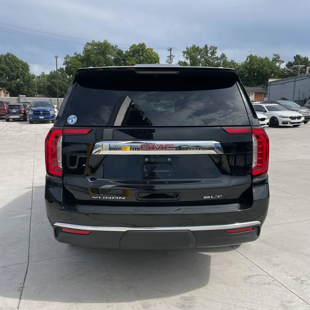 2023 GMC Yukon SLT