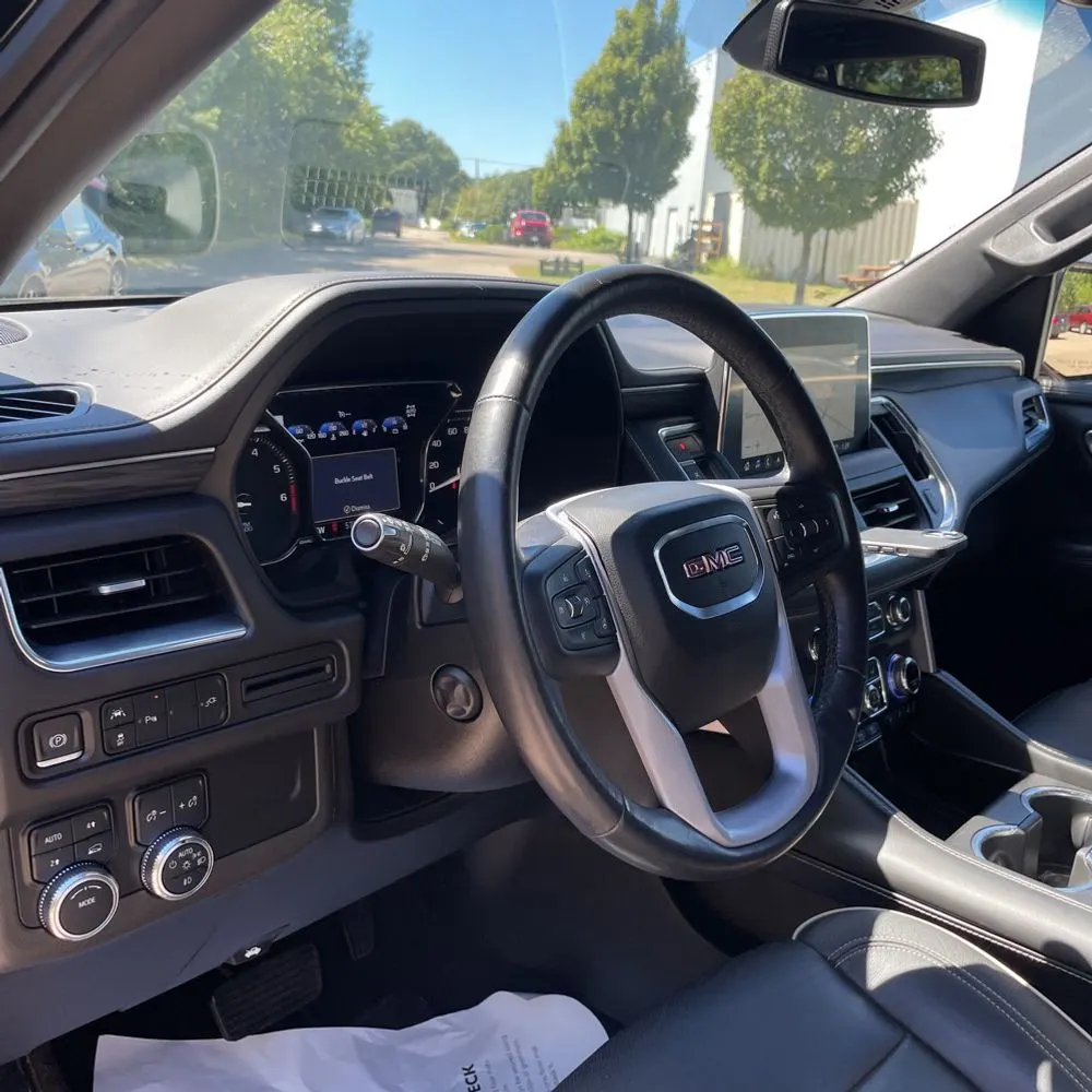 2021 GMC Yukon SLT
