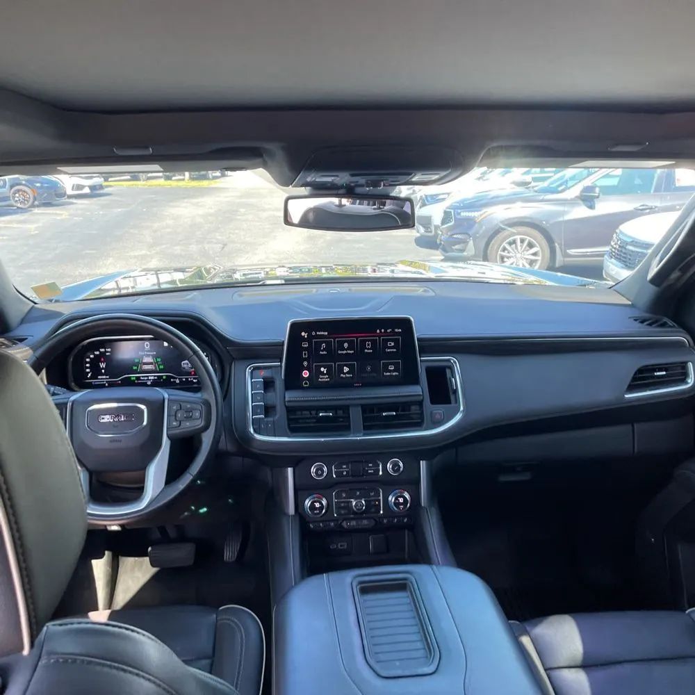 2023 GMC Yukon SLT