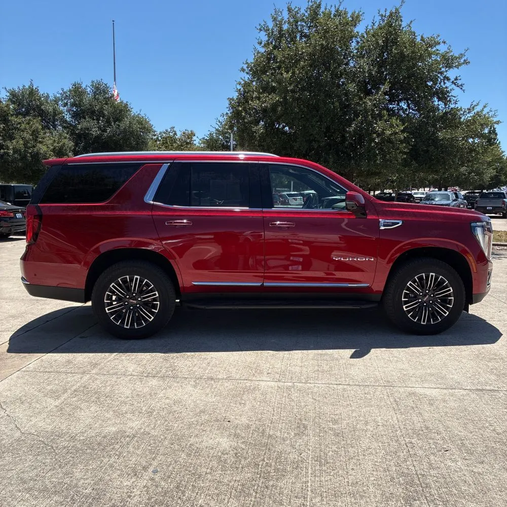 2025 GMC Yukon Elevation