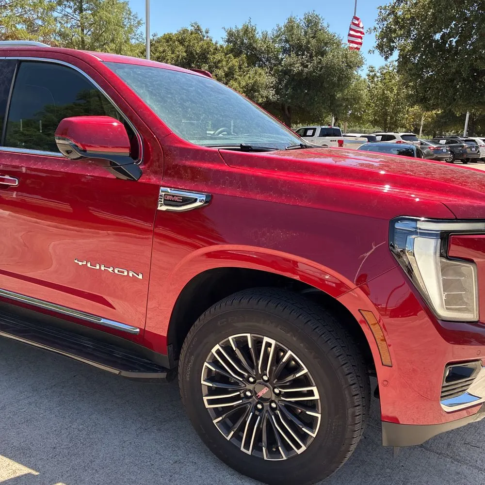 2025 GMC Yukon Elevation