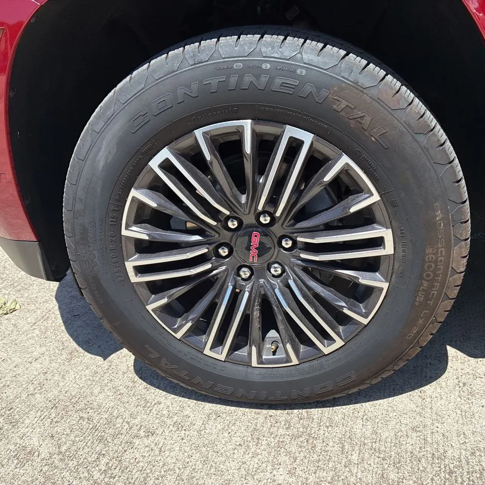 2025 GMC Yukon Elevation
