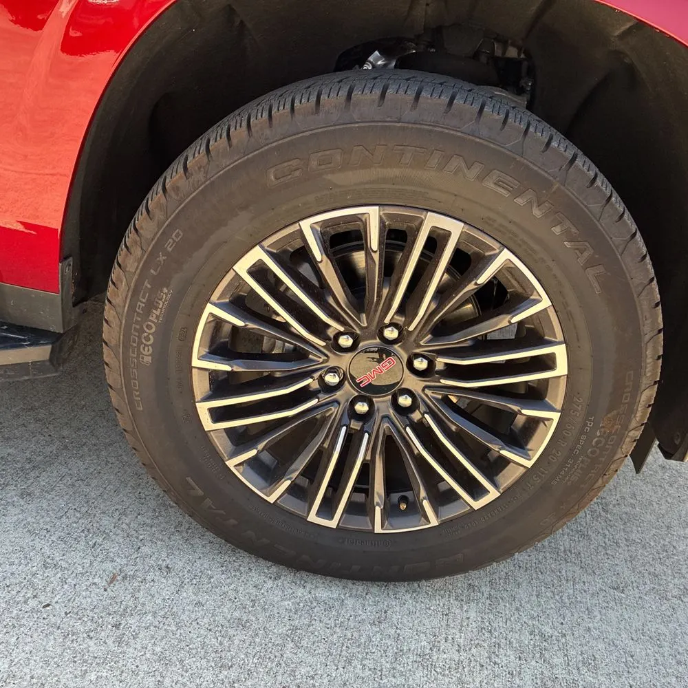 2025 GMC Yukon Elevation