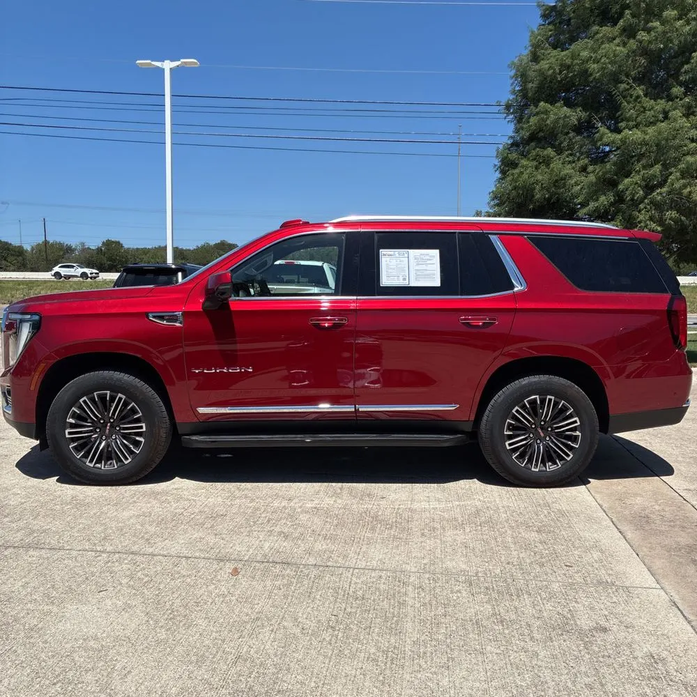 2025 GMC Yukon Elevation