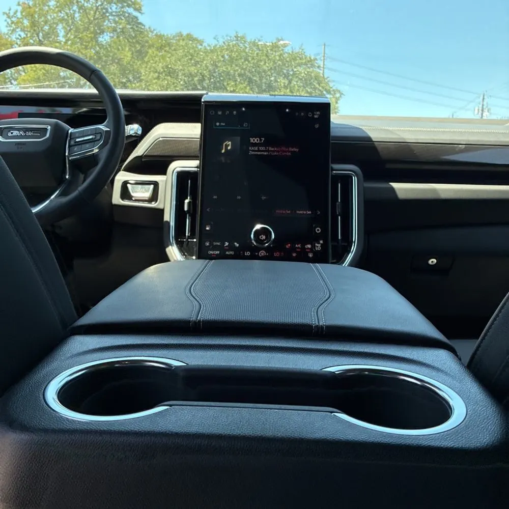 2025 GMC Yukon Elevation